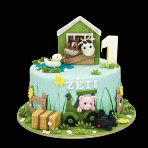 farm torta házikóval a tetején