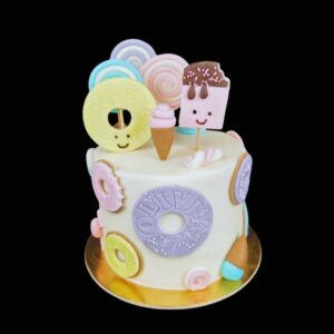 fánk torta bézs színekben