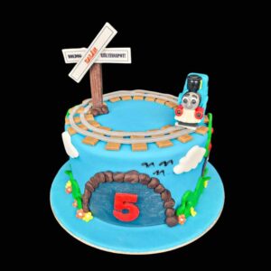thomas a gőzmozdony torta